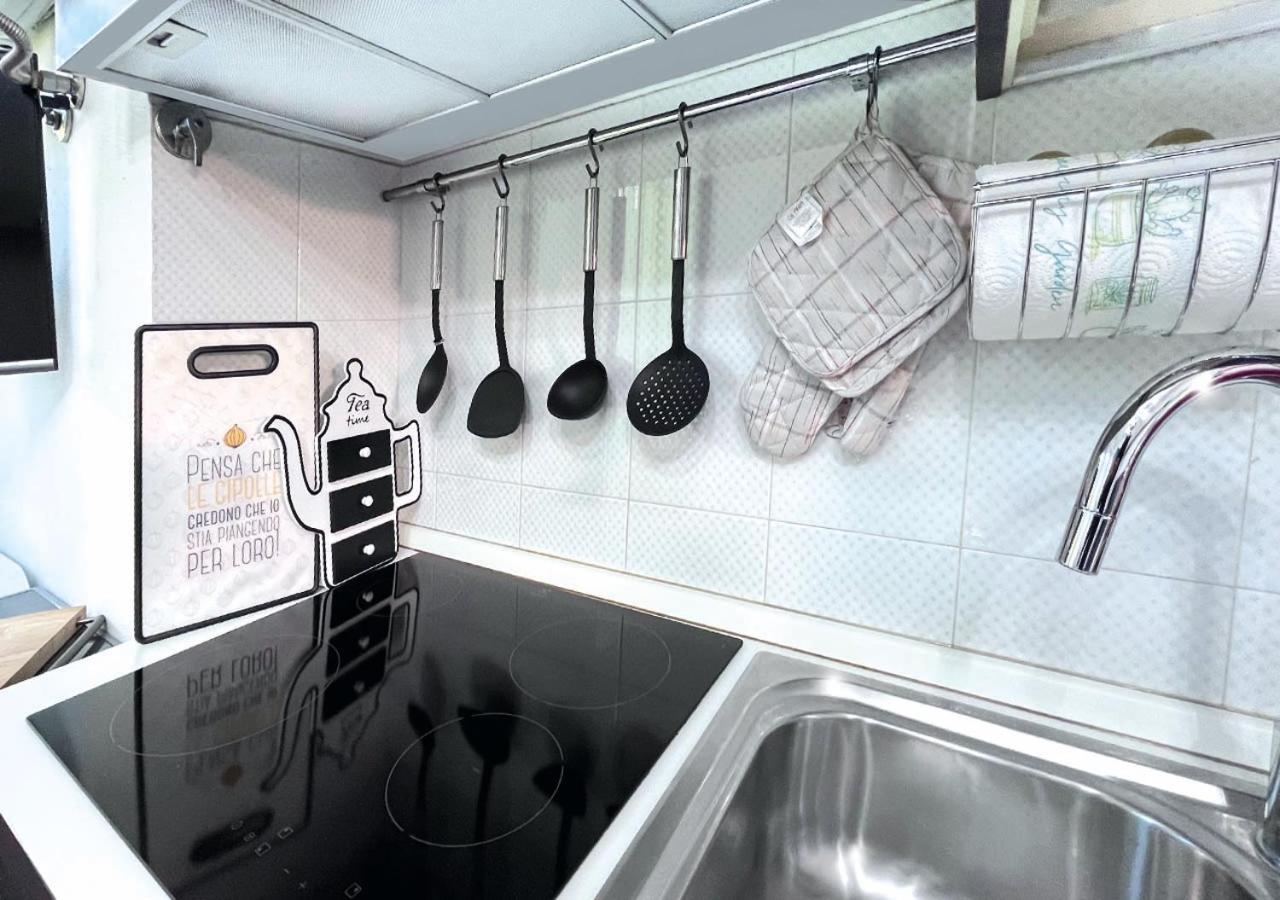 Flat City Center Porta Susa, Free Parking Wifii Smart Tv Sky Turin Bagian luar foto